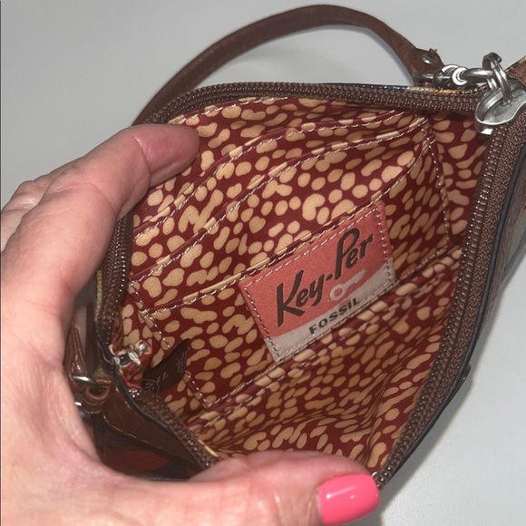 Fossil Floral Pattern Wristlet - Brown and Red - Picture 7 of 15